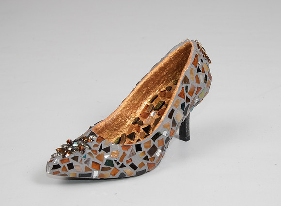 Heirloom shoe -Sold Golden Hue $150 Sold