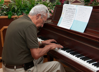 Hugh Tribute-2196-2